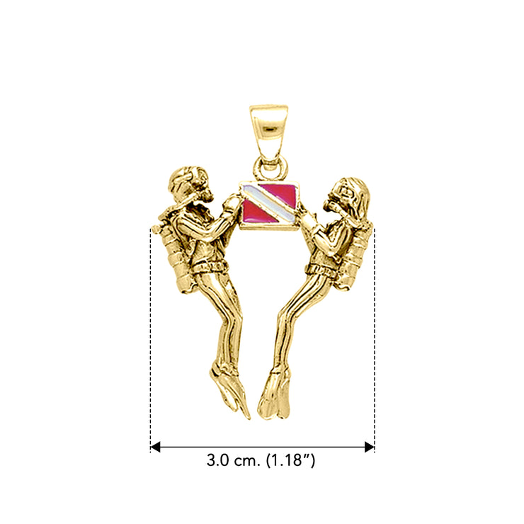 We Love Scuba Double Diver Solid Gold Pendant GTP3405