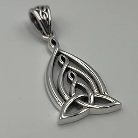 Celtic Father-Mother-Child "Family A Born For Eternity "Triquetra or Trinity Knot Silver Pendant TPD5781
