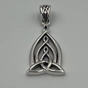 Celtic Father-Mother-Child "Family A Born For Eternity "Triquetra or Trinity Knot Silver Pendant TPD5781
