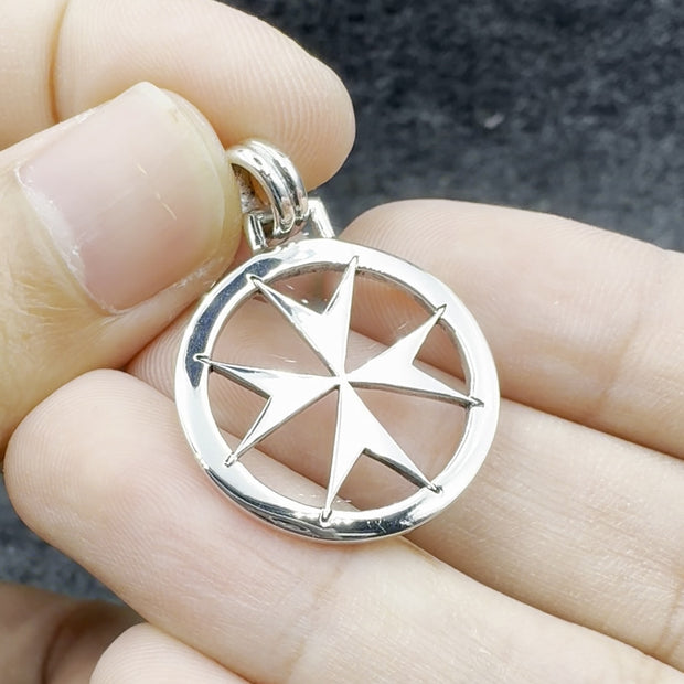 Maltese Cross Sterling Silver Pendant TPD405