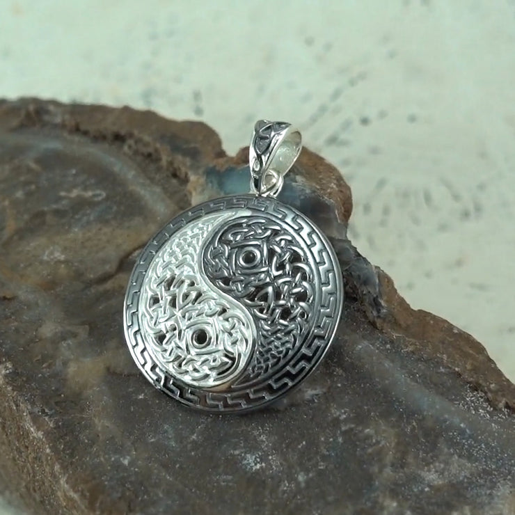 Heal and balance ~ Celtic Knotwork Yin Yang Pendant by Courtney Davis TPD985