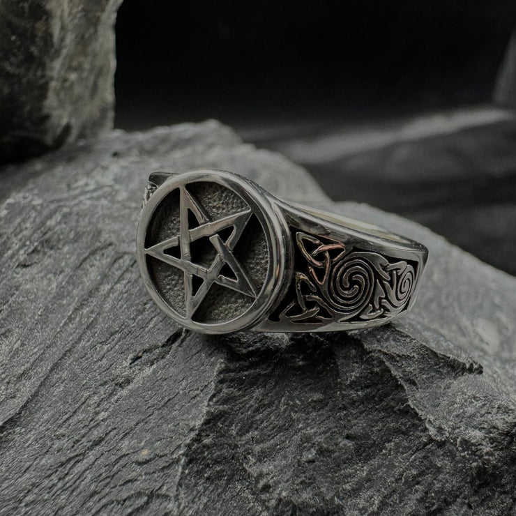 Pentacle with Celtic Silver Ring TR927