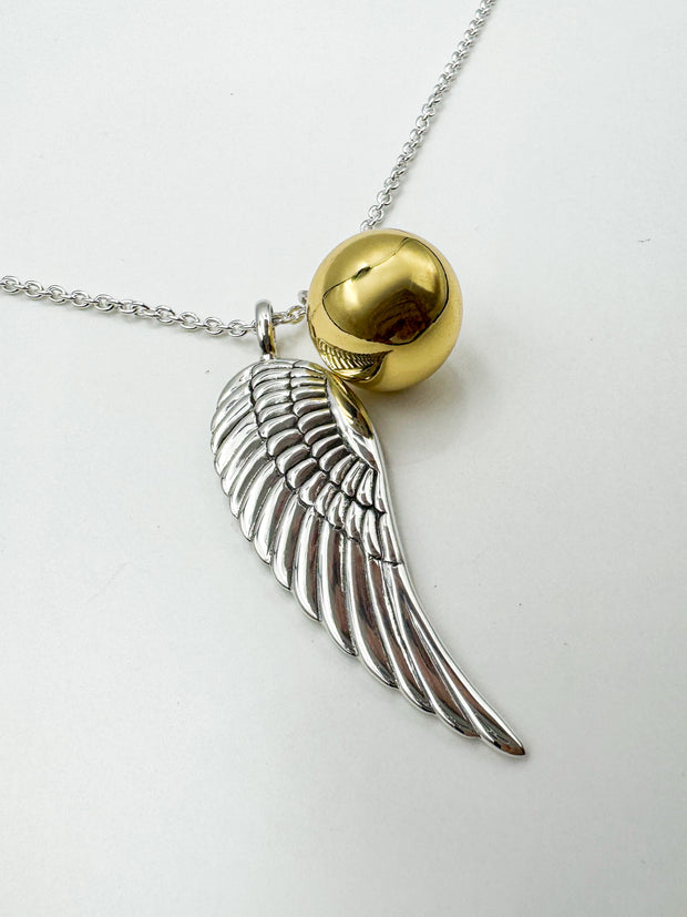 Angels Wing With Globe Ball Necklace TSE711P
