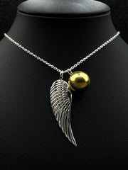 Angels Wing With Globe Ball Necklace TSE711P