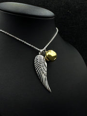 Angels Wing With Globe Ball Necklace TSE711P