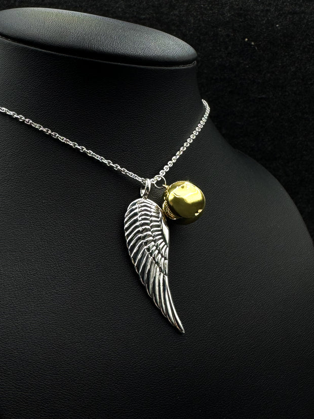 Angels Wing With Globe Ball Necklace TSE711P