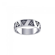 Modern Triangle Silver Ring TR1865