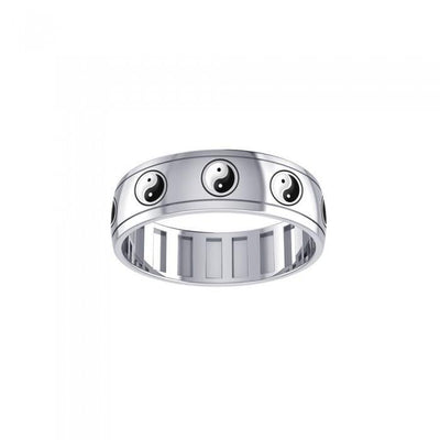 Yin Yang Spinner Ring TR3755