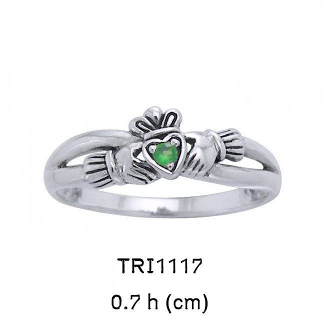 Follow Me on the Road to Infinity ~Irish Claddagh Ring TRI1117
