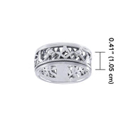 Uncovering the Natural Sense of Masonry in Spinner Ring TRI1616
