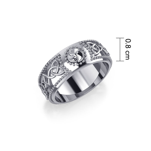 A compelling representation of eternity ~ Sterling Silver Celtic Knotwork Spiral Band Ring TRI1692