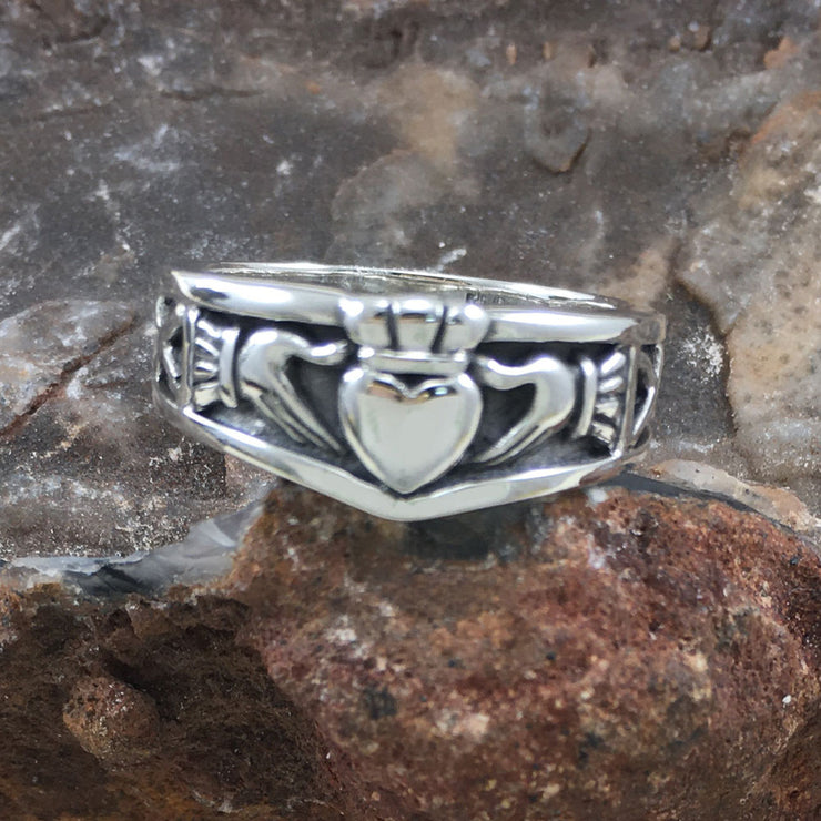Celtic Claddagh Silver Ring TRI893