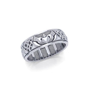 Unspoken words of love, friendship, and loyalty ~ Celtic Knotwork Claddagh Sterling Silver Ring TRI768